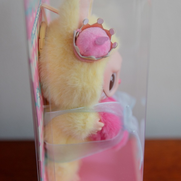 Pop Mart the Monsters LABUBU Authentic Let's Checkmate Queen *SEALED* Receipt - Picture 4 of 7